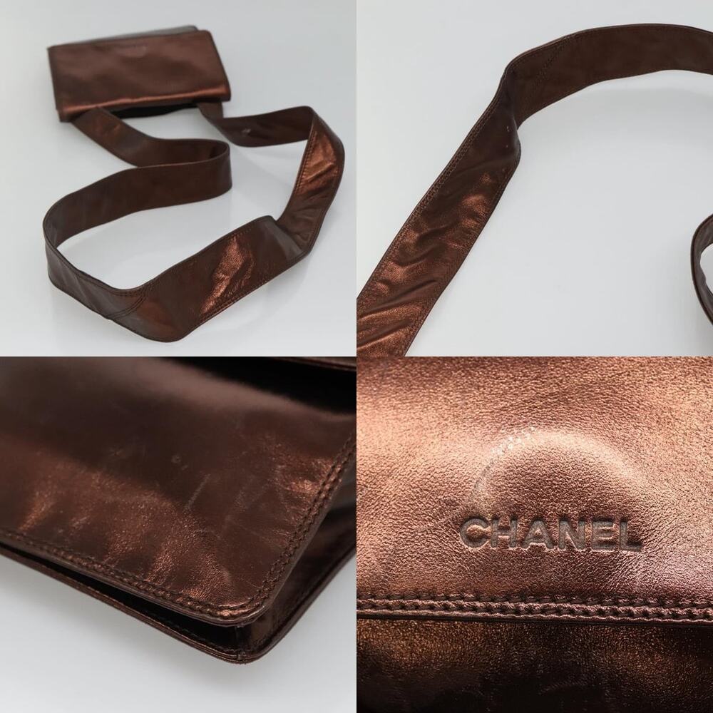 Chanel Classic Flap Shoulder Bag - Picture 4 of 7